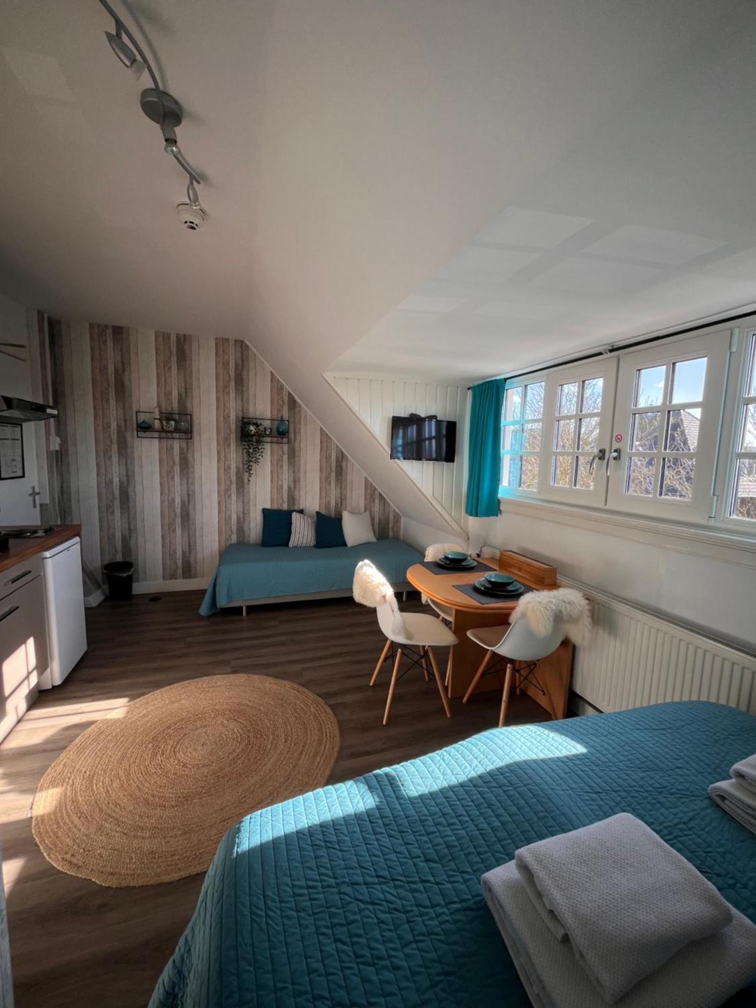Bed & Breakfast Hotel Зандфорт Экстерьер фото