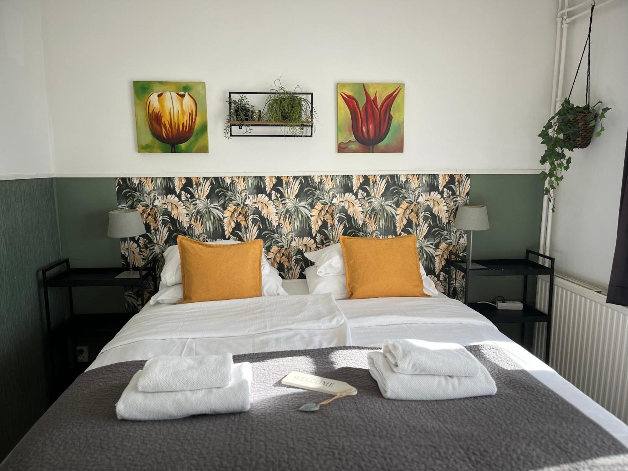 Bed & Breakfast Hotel Зандфорт Экстерьер фото