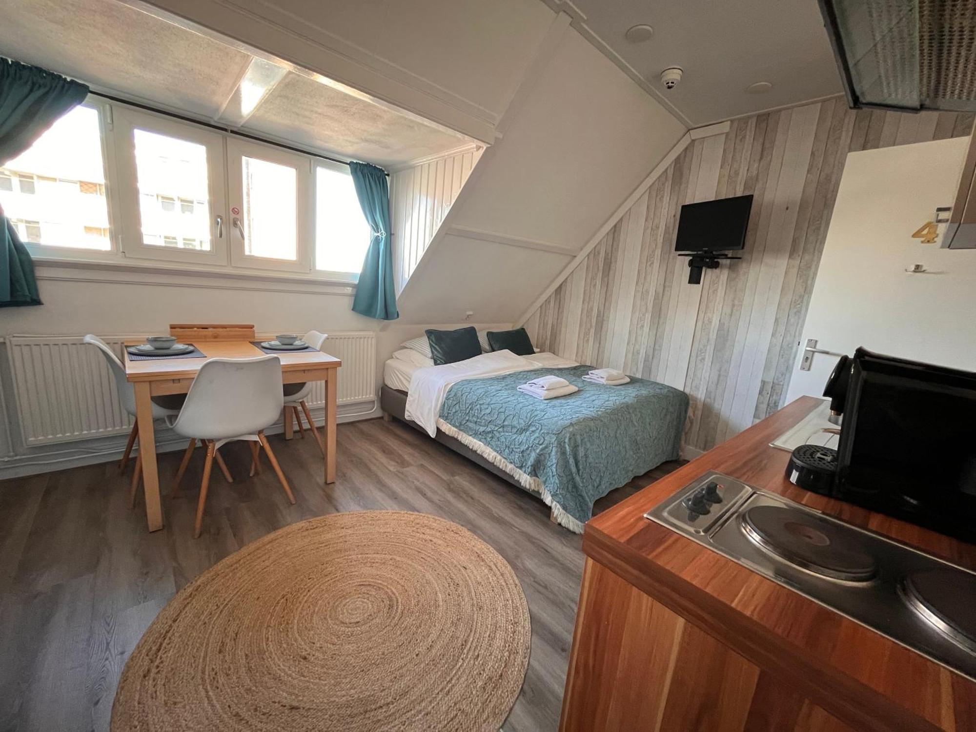 Bed & Breakfast Hotel Зандфорт Экстерьер фото