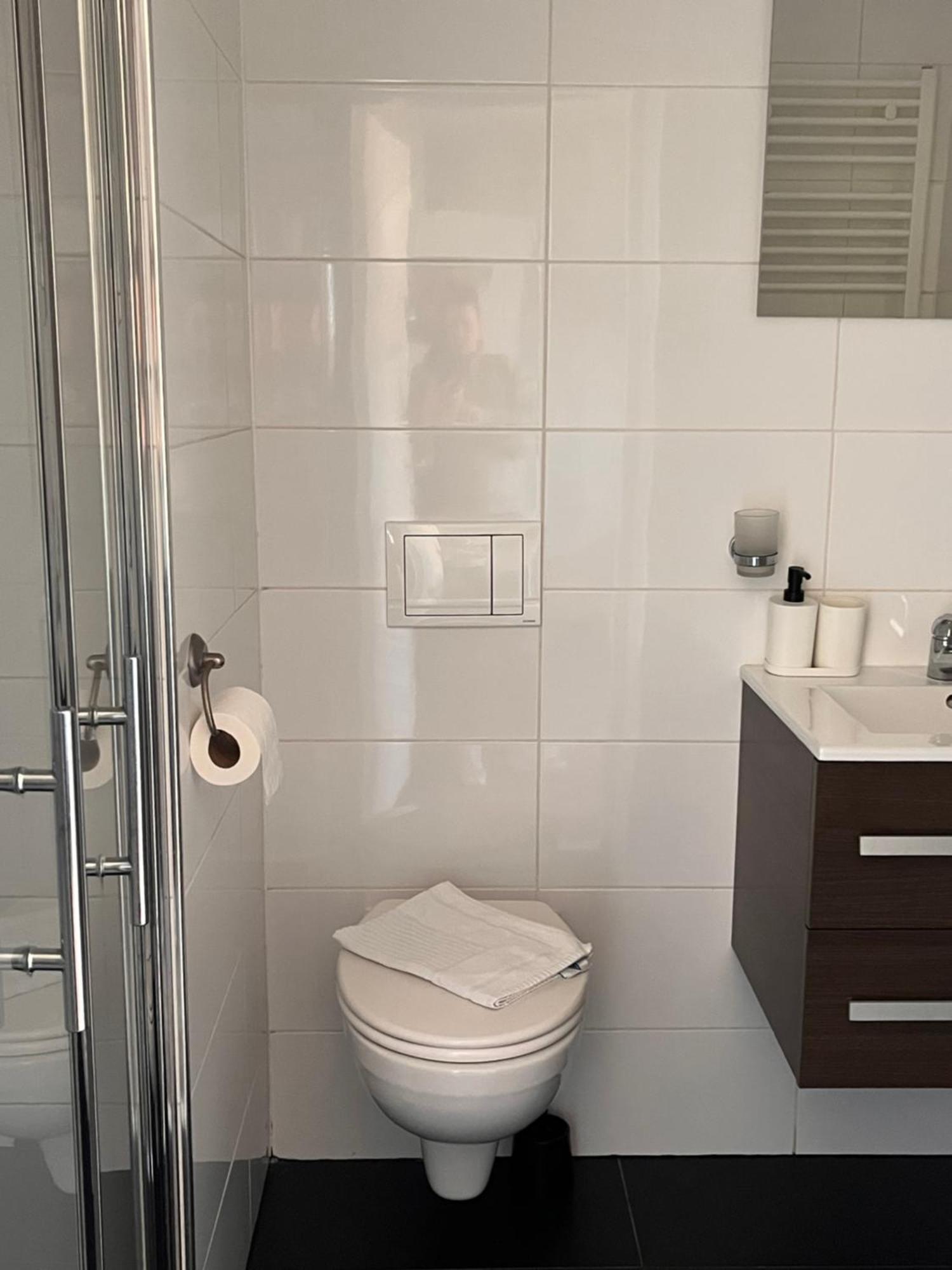 Bed & Breakfast Hotel Зандфорт Экстерьер фото