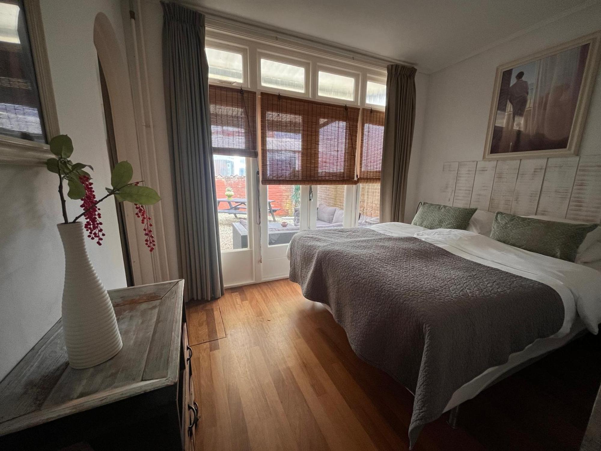 Bed & Breakfast Hotel Зандфорт Экстерьер фото
